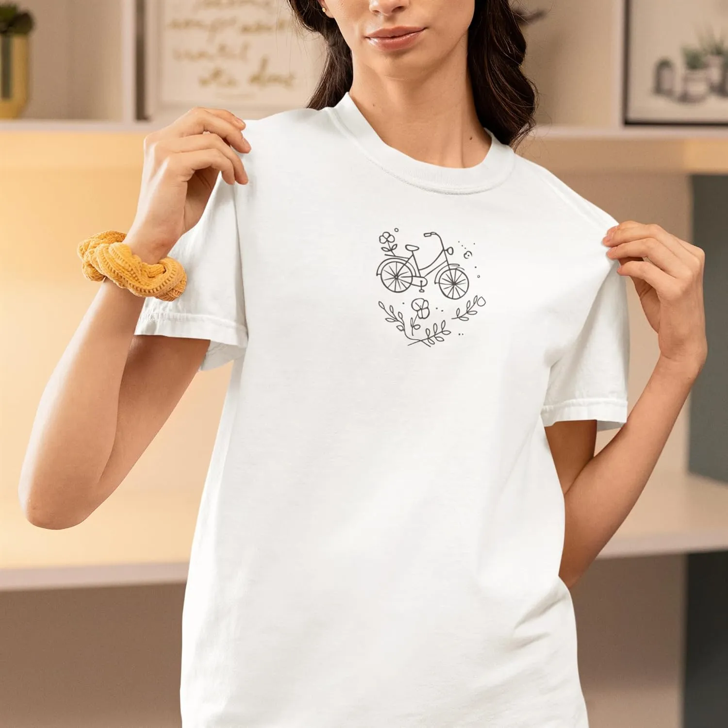 Minimalist Bicycle T-Shirt Cute Line Art Bike Floral Design Aesthetic Cycling Tee